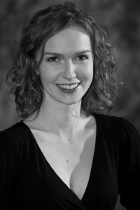 Dana Stoutenburg&squot;s Headshot