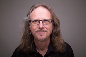 Bruce Lyall&squot;s Headshot