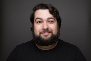 Riley Galarneau&squot;s Headshot