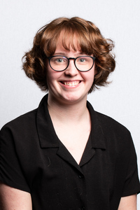 Headshot for Holly Walker