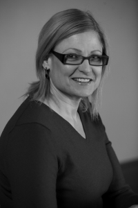 Lynn Rowley&squot;s Headshot