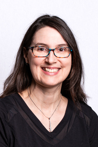 Claire Gendron&squot;s Headshot