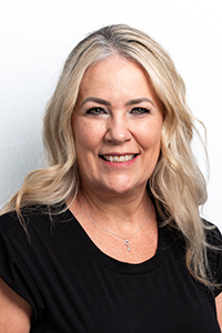 Headshot for Libby Senff