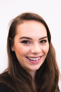 Alina Cox&squot;s Headshot