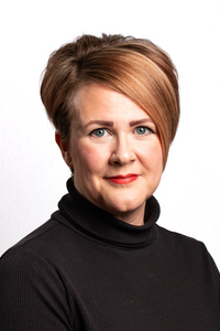 Lindsay Kurtze&squot;s Headshot